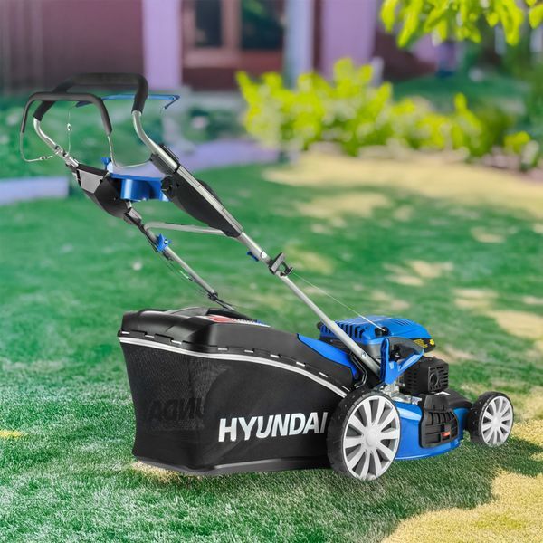 Газонокосарка бензинова Hyundai L 4610S L7208 фото